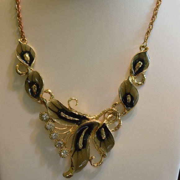 Vintage Jewelry Set - Picture 8 of 15